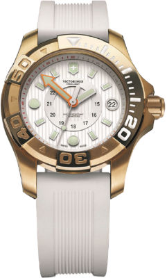 Dive Master 500 Mid-Size at Tourneau